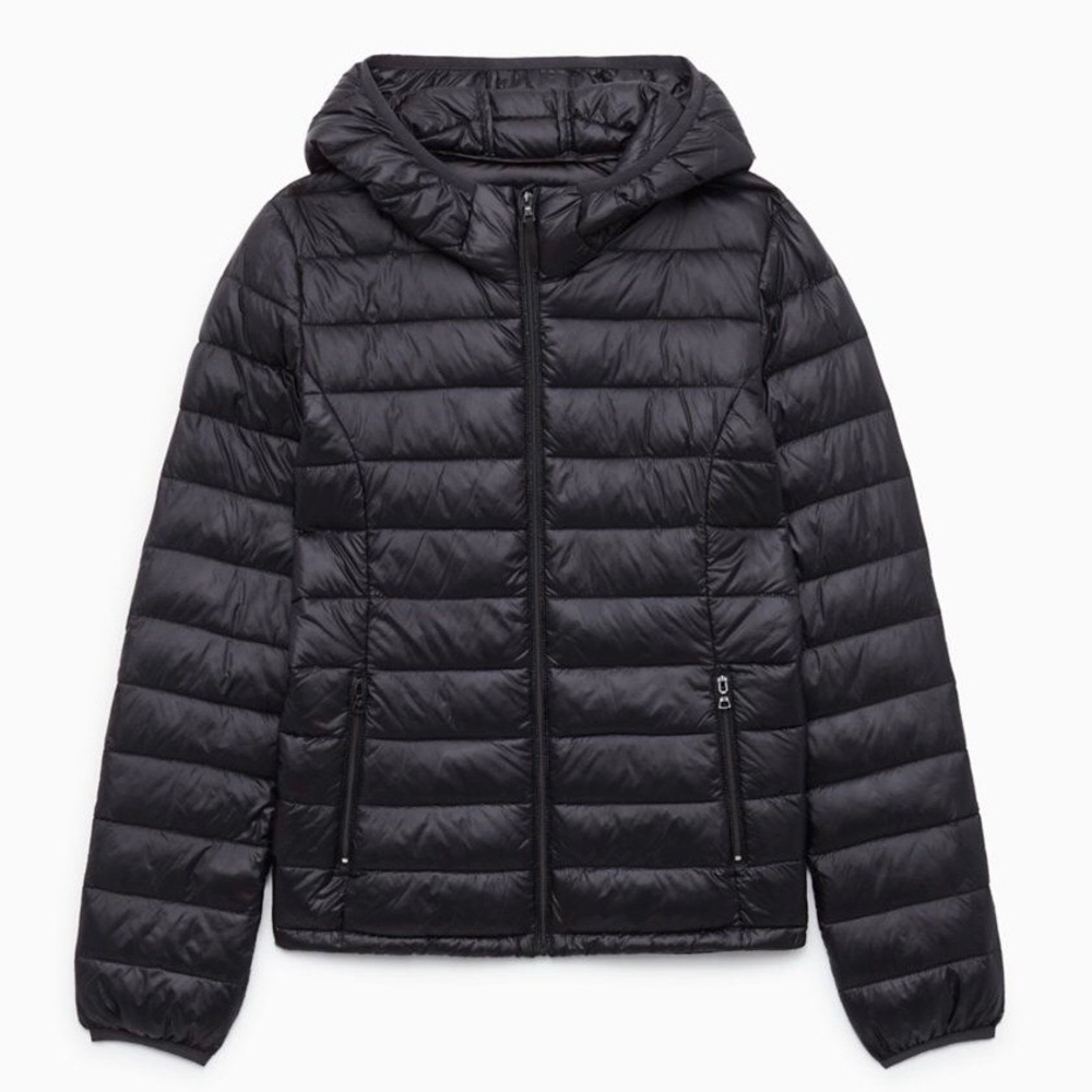 SOLD 💰 TNA Botanie Jacket Packable Lightweight Puffer